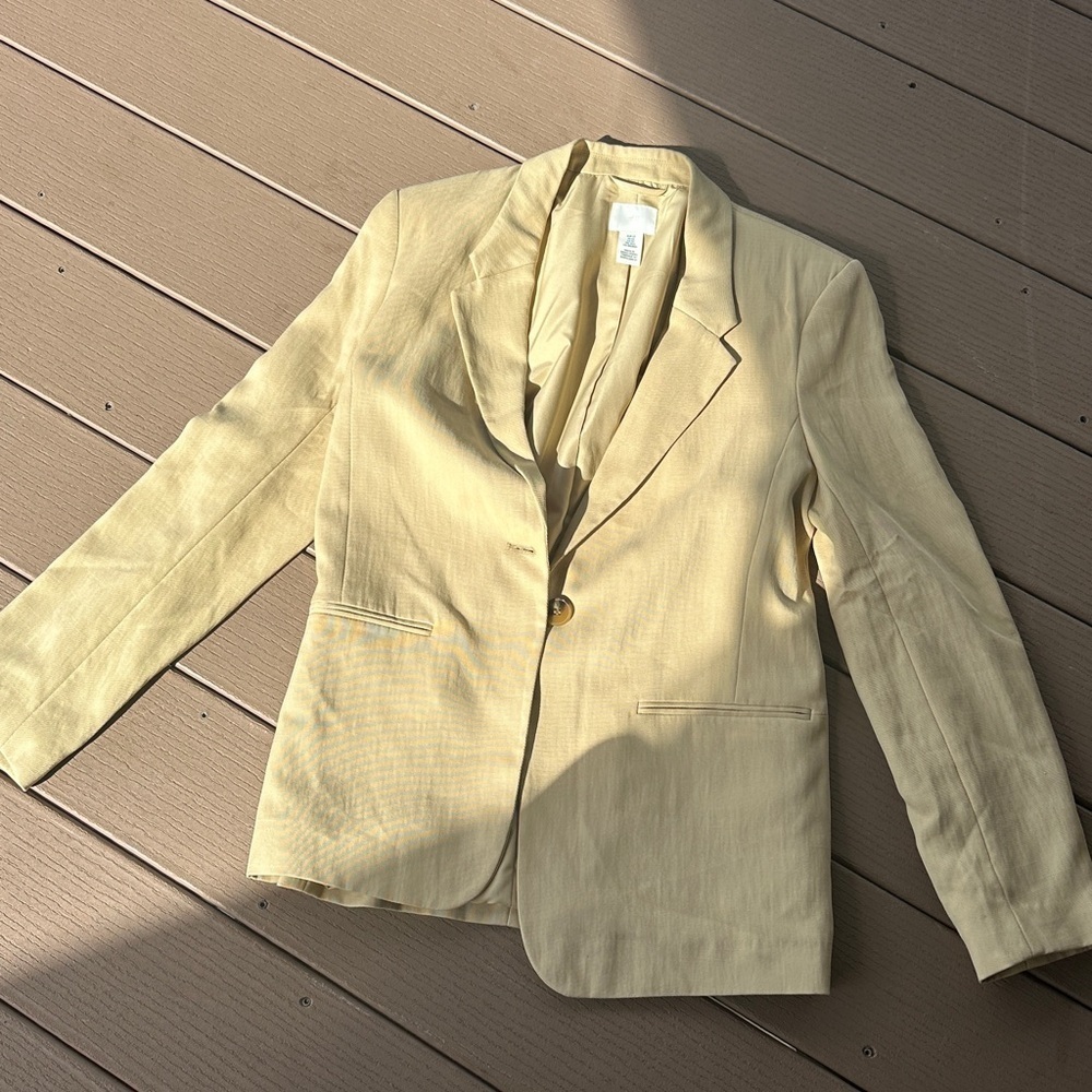 H&M Light Tan Blazer xs